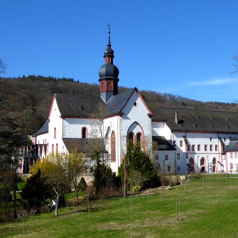 Das idyllisch gelegene Kloster Eberbach, bei Eltville im Rheingau. Das Foto hat uns hessenschau.de-Nutzer Rudolf Machar aus Heidenrod geschickt