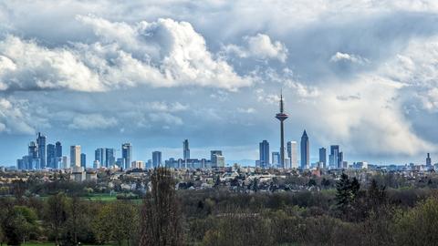 Das Bild der Frankfurter Skyline hat uns hessenschau.de-Nutzer Siegfried Lutsch geschickt.