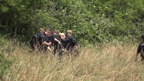 Die Polizei hat bei der Suche nach einer Vermissten im Wiesbadener Stadtteil Erbenheim eine weibliche Leiche gefunden. 