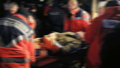 Sujet Rettungsdienst Sanitäter Verletzter Transport