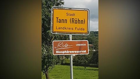 "Röhn" statt "Rhön".