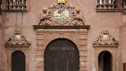 Eingang zum Schlossmuseum in Darmstadt