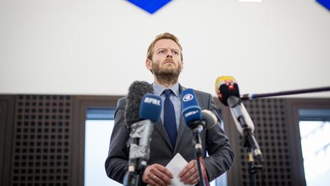 Der Sprecher der Bundesanwaltschaft, Markus Schmitt, gab am Montag Auskunft zu den Ermittlungen im Fall Lübcke.