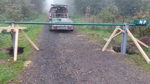 Schranken zum Schutz vor Loipen-Zerstörern