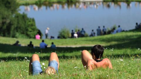 Sonnen bei sommerlichen Temperaturen