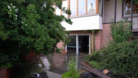 wasser steht auf balkon