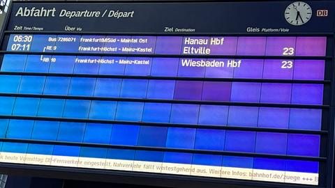Der Frankfurter Hauptbahnhof ist verwaist.