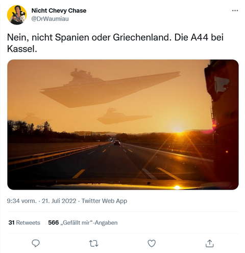A44 tweet: darauf zu sehen: star wars flieger über der autobahn