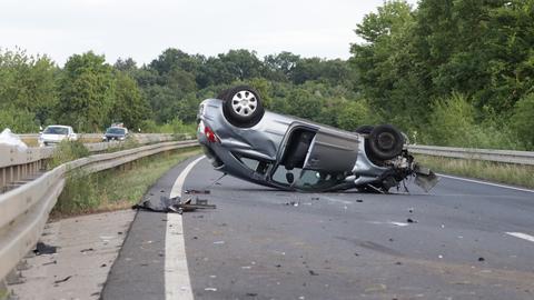 Auf der B45 zwischen Bruchköbel und der Anschlussstelle nach A66 nach Hanau passierte der Unfall. 