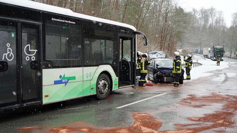 Auto Unfall Linienbus