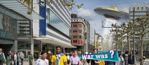 Über dem Foto der Frankfurter Zeil schwebt ein gezeichnetes Ufo
