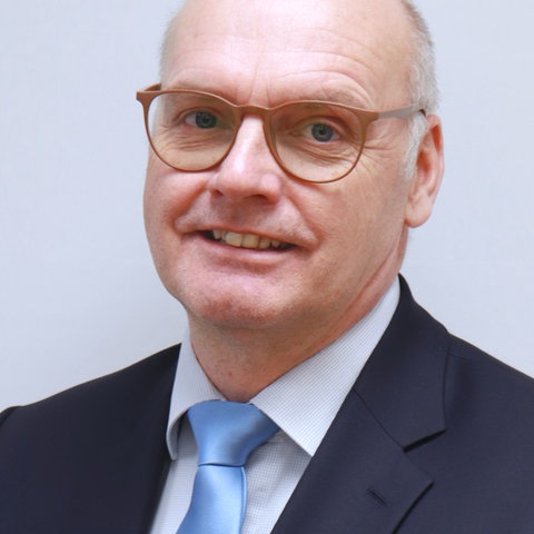 Bernd Neumann