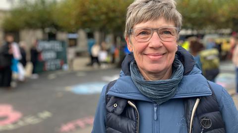 "Das jetzt kaputt zu sparen, finde ich äußert schwierig": Annegret Höhmann von der Diakonie Hessen fürchtet einen massiven Abbau der Freiwilligendienste