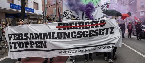 Demo gegen das hessische Versammlungsrecht im März in Frankfurt