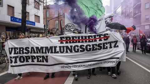 Demo gegen das hessische Versammlungsrecht im März in Frankfurt