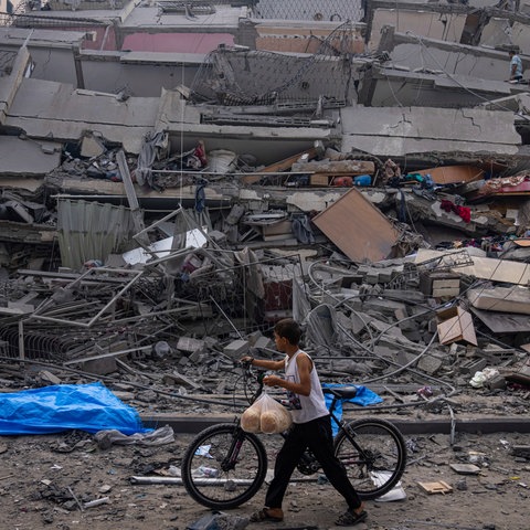 Zerstörtes Gebäude im Gaza-Streifen