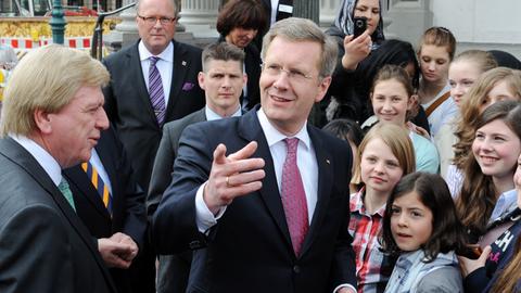 Volker Bouffier (r.) und Ex-Bundespräsident Christian Wulff