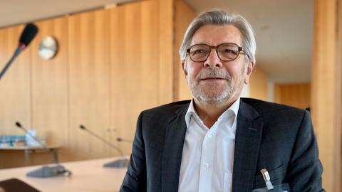 Ex-Verfassungsschutz-Chef Roland Desch als Zeuge im Landtag