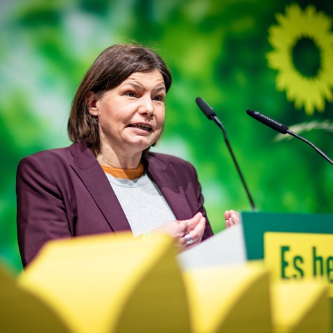 Manuela Rottmann spricht bei der Landesdelegiertenkonferenz der bayerischen Grünen 2021
