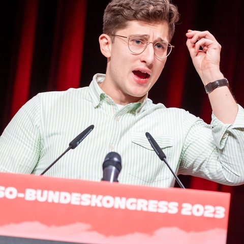Der neue Juso-Chef Philipp Türmer kritisiert die SPD und Olaf Scholz scharf.