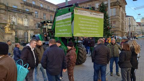 Landwirte-Demo vor dem Kasseler Rathaus