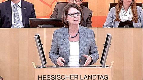 regierungserklaerung-oekologie-und-oekonomie-hinz