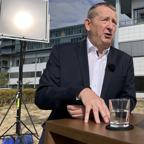 SPD-Fraktionschef Günter Rudolph im hr-Sommerinterview.