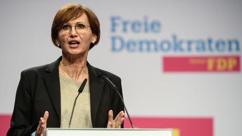 Bettina Stark-Watzinger spricht beim digitalen Parteitag der hessischen FDP