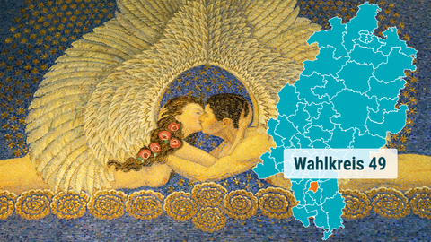 Ein Wandmosaik, dass zwei sich kuessende Menschen zeigt - ein Detail der Jugendstilarchitektur der Mathildenhöhe in Darmstadt.