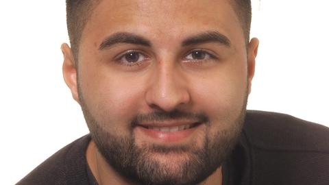 Emal Atif, hr-Volontär
