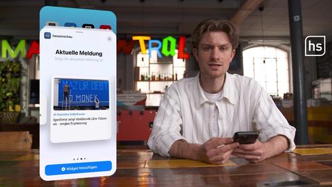 Ein Redakteur erklärt die Funktionen der neuen hessenschau-App