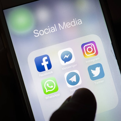 Social Media Apps auf einem Handy