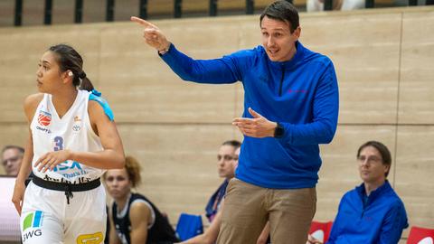 BC-Trainer Patrick Unger coachte sein Team zum Sieg in Herne.