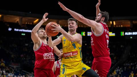 Gießen 46ers bei ALBA Berlin