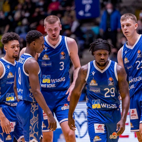 Die Spieler der Skyliners Frankfurt sind enttäuscht.