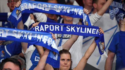 Fans der Frankfurt Skyliners