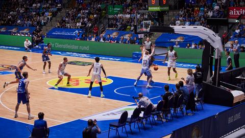 Die Skyliners spielen in der Ballsporthalle gegen Bayreuth