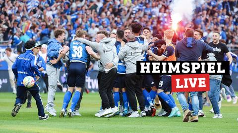 Feiernde Spieler des SV Darmstadt 98
