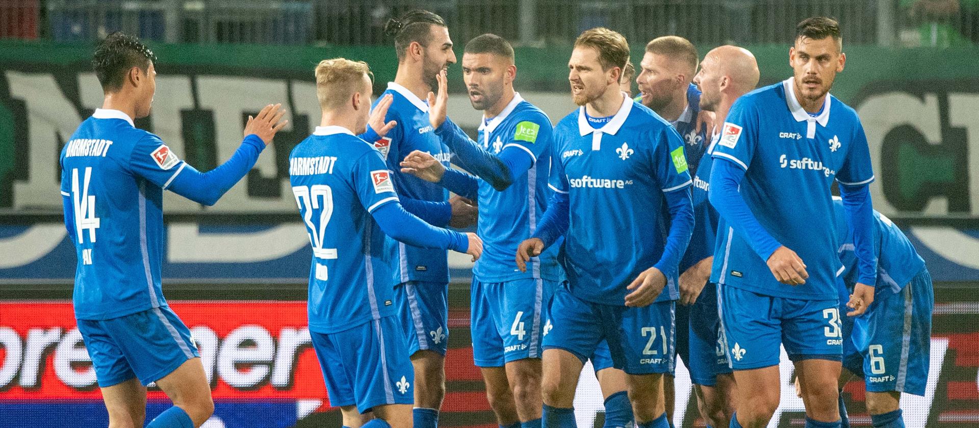 https://www.hessenschau.de/sport/fussball/darmstadt-98/darmstadt-jubelt-102~_t-1575036693379_v-16to7__retina.jpg