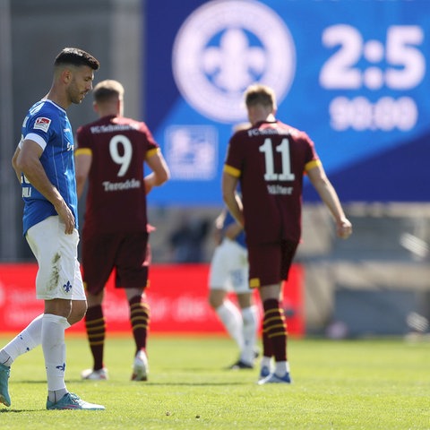 Ein enttäuschter Kluas Gjasula nach der Niederlage gegen Schalke. 
