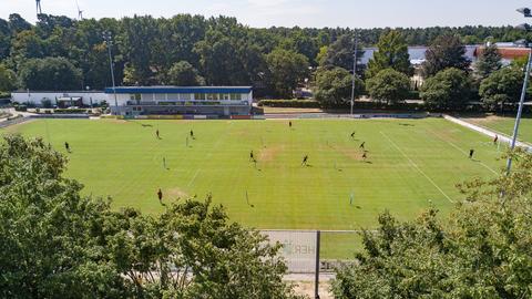 Der Fußballplatz in Herxheim von oben