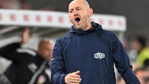 Lilien-Trainer Torsten Lieberknecht ist sauer