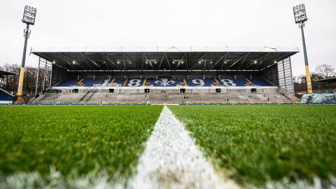 Innenansicht des Stadions am Böllenfalltor