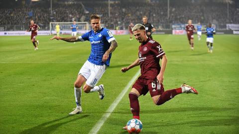Tobias Kempe (l.) im Spiel der Lilien gegen Nürnberg.