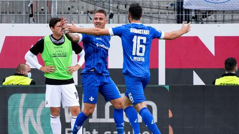 Philip Tietz (l.) und Luca Pfeiffer von Darmstadt 98. 