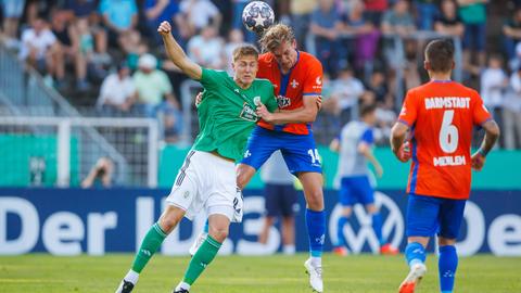 Christoph Klarer von Darmstadt 98 im Spiel in Homburg