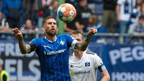 Tobias Kempe von Darmstadt beim Spiel gegen Hamburg. 