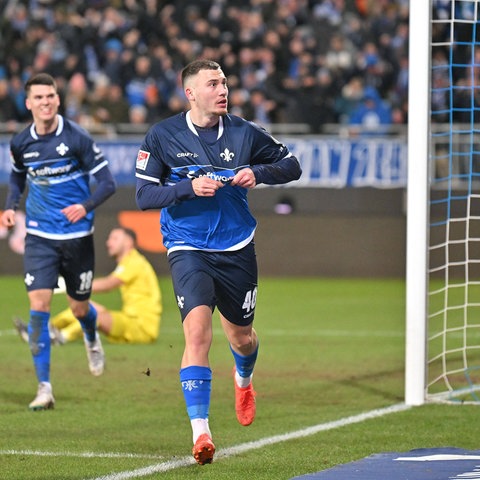 Filip Stojilkovic jubelt nach seinem Tor gegen den HSV