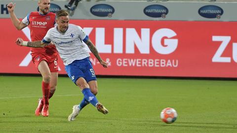 Philipp Tietz trifft zum 1:1 in Heidenheim.
