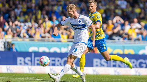Oscar Vilhelmsson trifft zum 1:0.